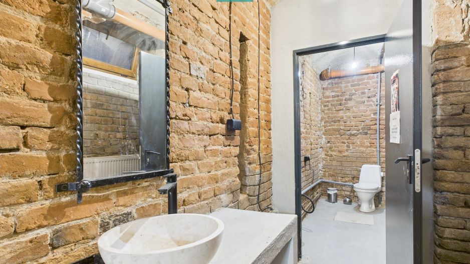 Eleganță subterană - pivniță exclusivistă Arad - Poză 29