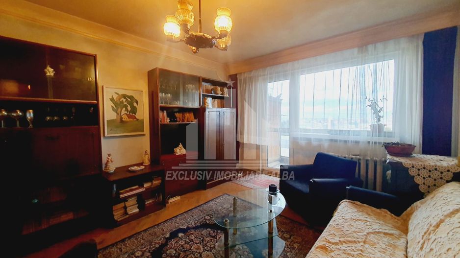 Apartament 3 camere decomandate | 64 mp | Cetate - zona Spital - Poză 3