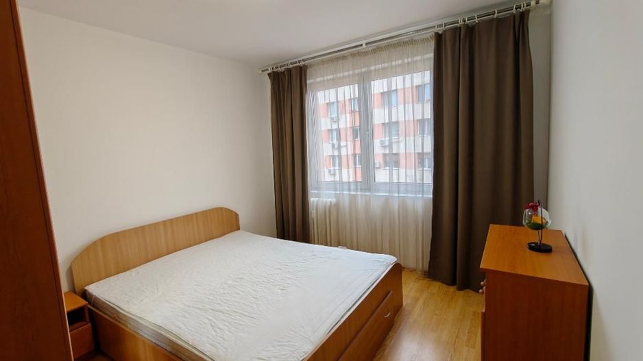 Apartament 2 camere in zona Teiul Doamnei - Poză 3