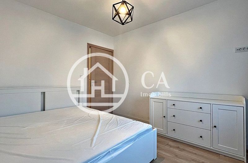 Apartament de închiriat cu 3 camere in zona Rogerius, Oradea - Poză 8