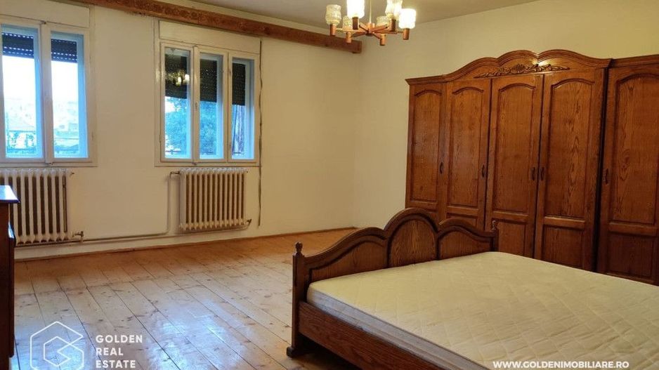 Raritate la vanzare, casa in cartierul Functionarilor - Poză 1