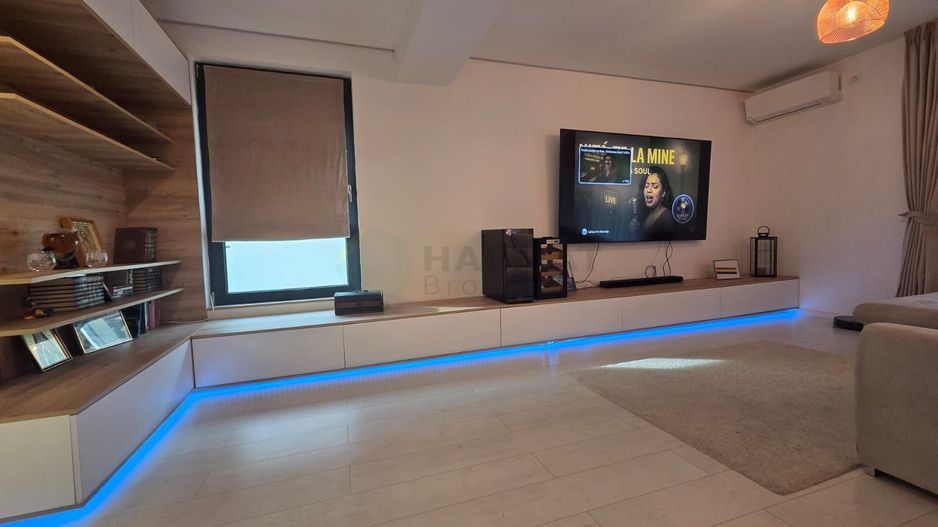 Vilă  cu mansardă, piscină și design modern – Tunari - Poză 7