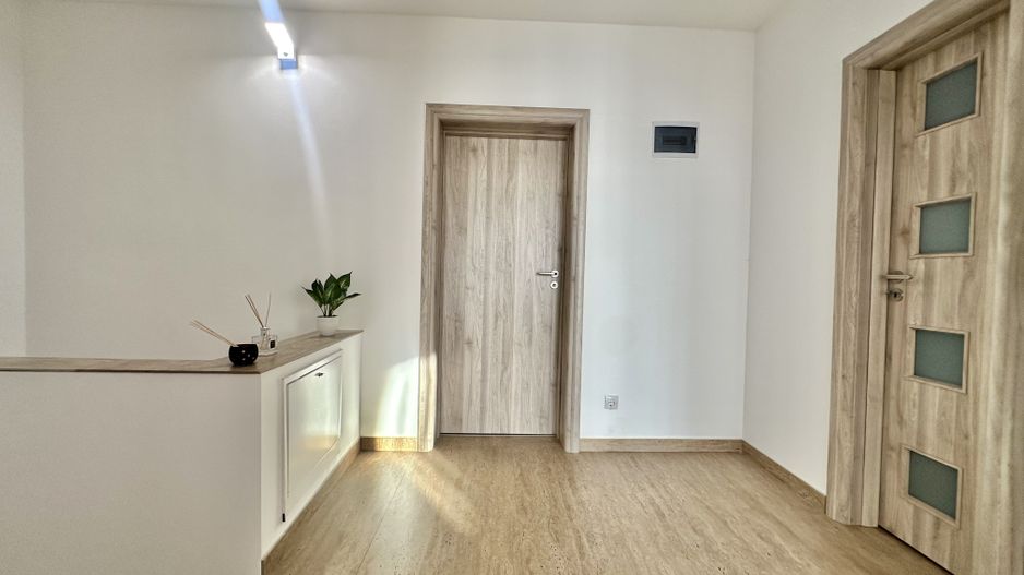 Casă tip duplex de inchiriat, Bartolomeu - Poză 12