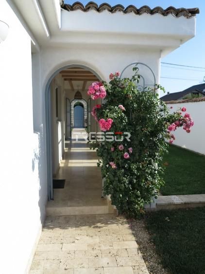 CASĂ DE VACANȚĂ ÎN STIL MEDITERANEAN – ÎNTRE 2 MAI ȘI VAMA VECHE - Poză 4