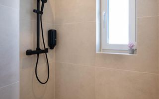 Apartament exclusivist cu terasă de 150 mp și jacuzzi încălzit - Poză 10