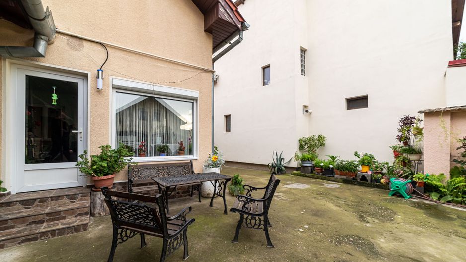 REZERVAT!  Preț fix redus!Casă multifamilială zona Pârneava - Poză 6