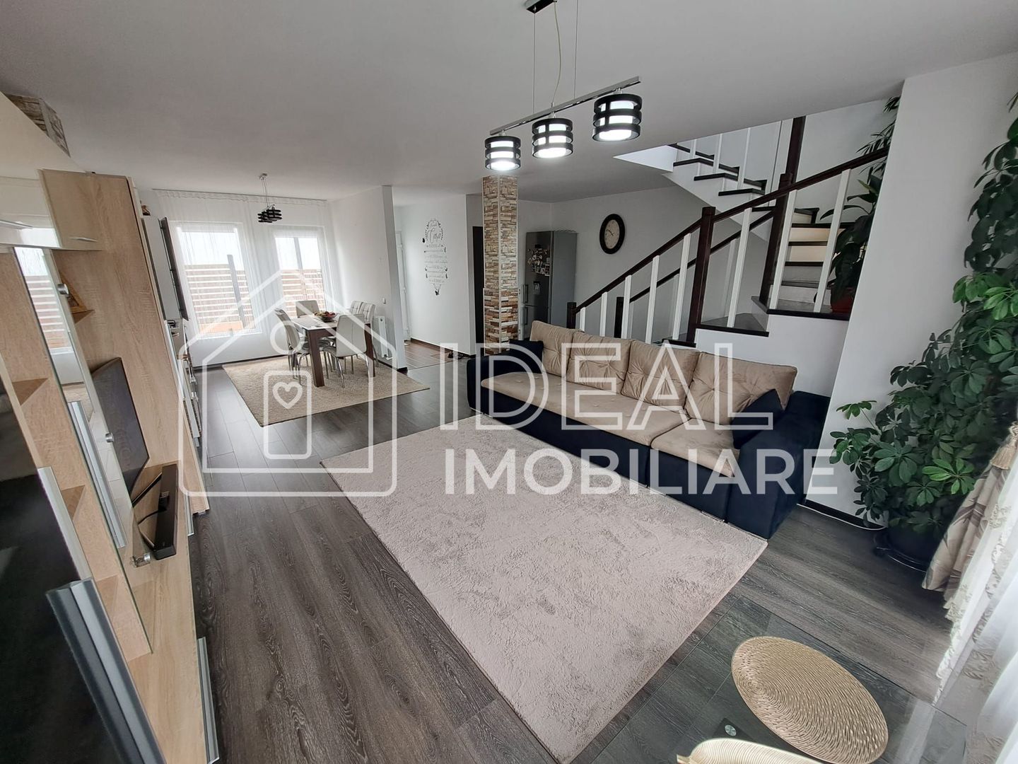 Casa cu 4 camere Mobilata-Utilata, in Cartierul Arhitectilor - Poză 1