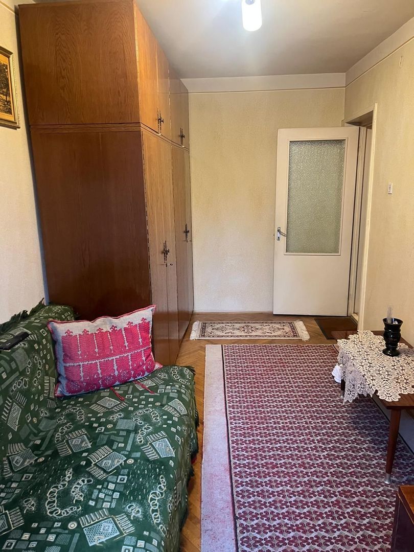 Apartament 3 camere, decomandat, parter, zonă liniștită, Covasna! - Poză 3