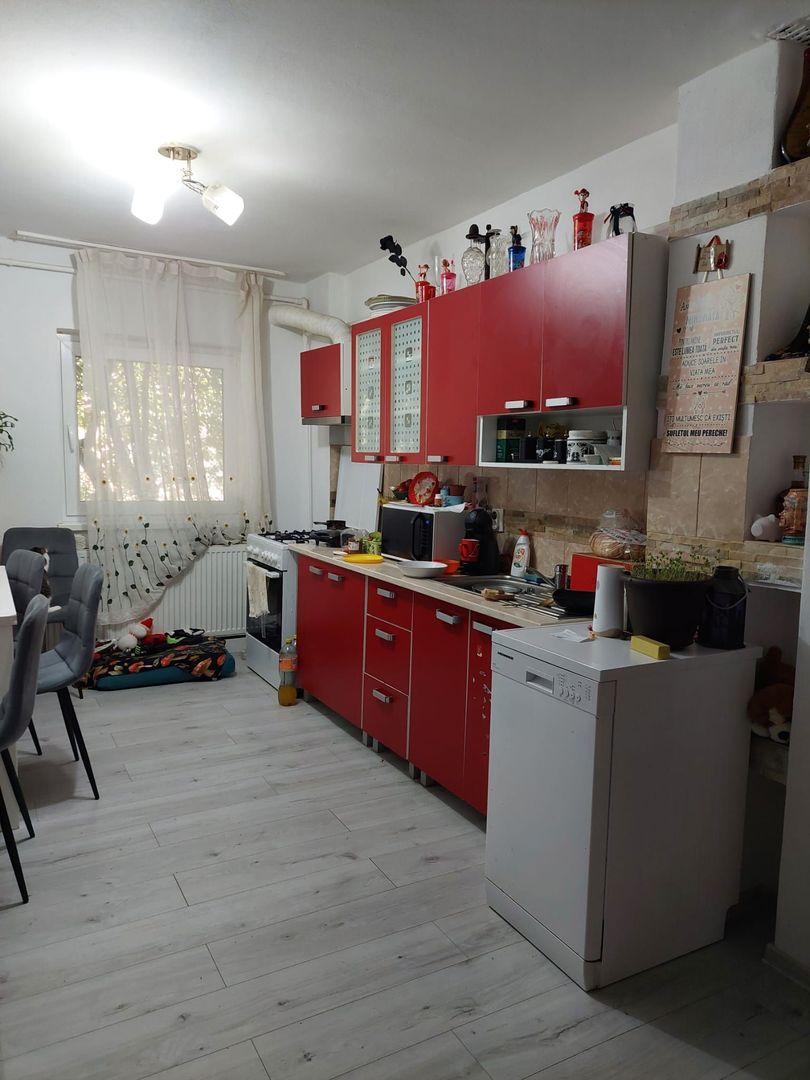De vânzare apartament - Poză 1