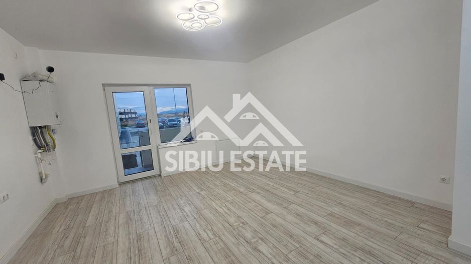 Apartament 3 camere cu gradina, la cheie, Selimbar, Doamna Stanca - Poză 1