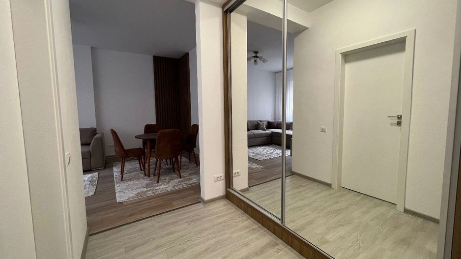 AP. 2 MOBILAT MODERN, LOC PARCARE INCLUS, METROU 7 MINUTE, LIBER - Poză 4