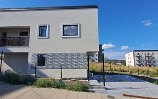 Casă individuală cu 4 camere și teren de 450 mp – Rediu - Poză 6