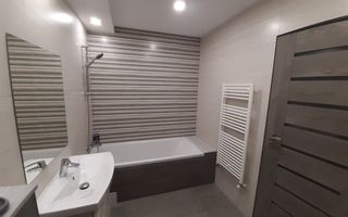 Apartament cu 2 camere-Zona Eroilor Floresti - Poză 7