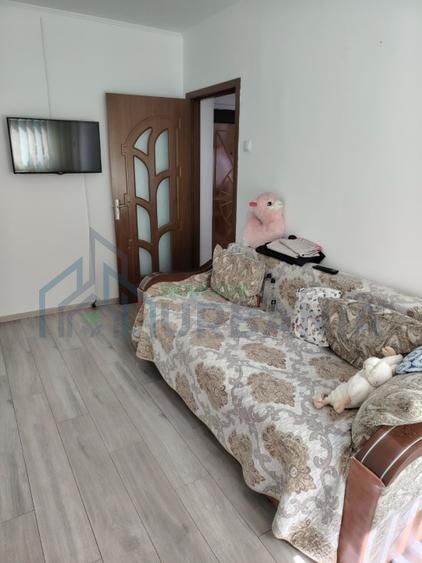 Apartament 3 camere, semidecomandat, Podu Roș – 5 minute de Palas. Liber imediat. - Poză 14