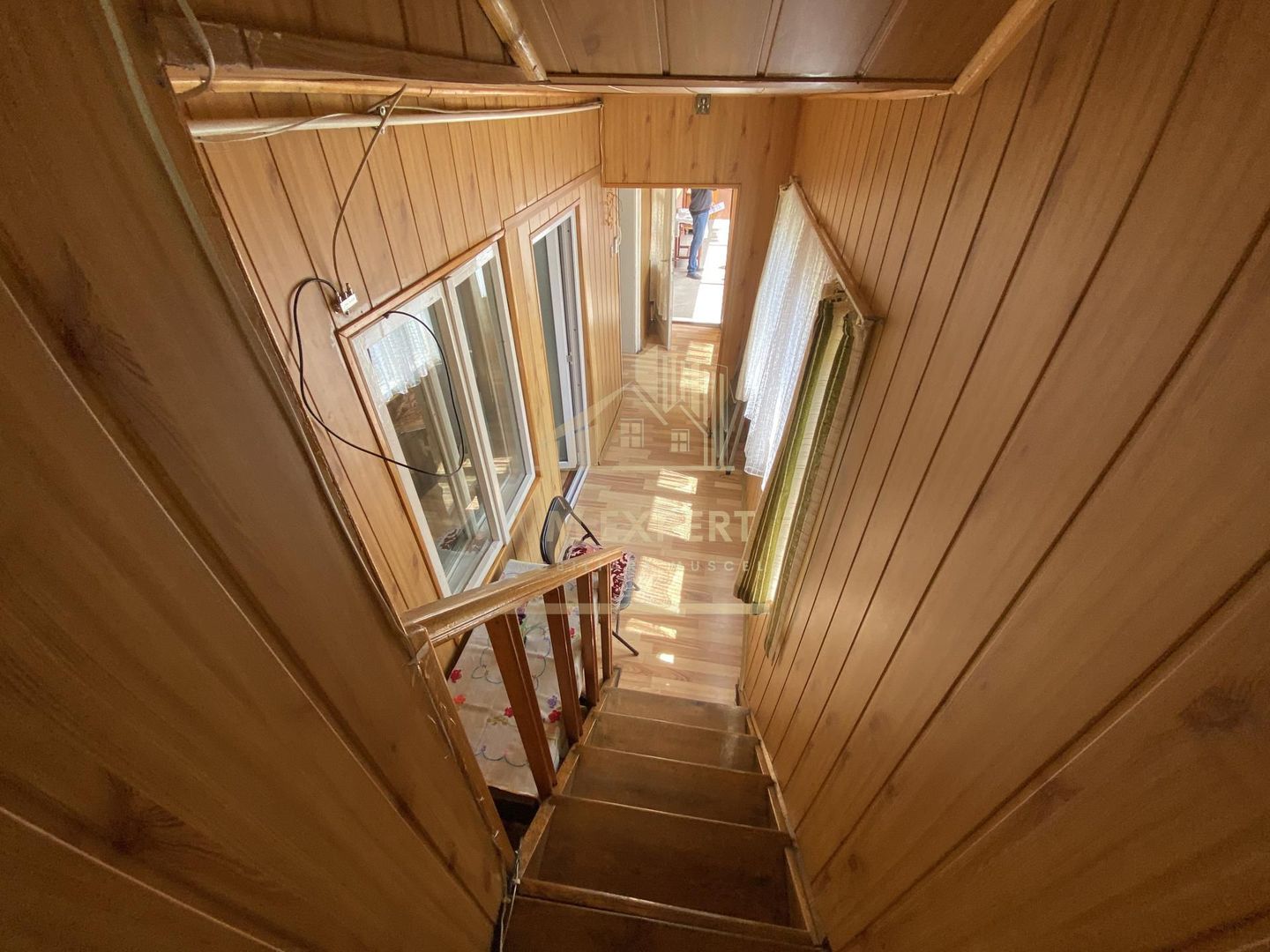 CASA 5 CAMERE, TEREN 360 MP, CENTRU, CAMPULUNG - Poză 17