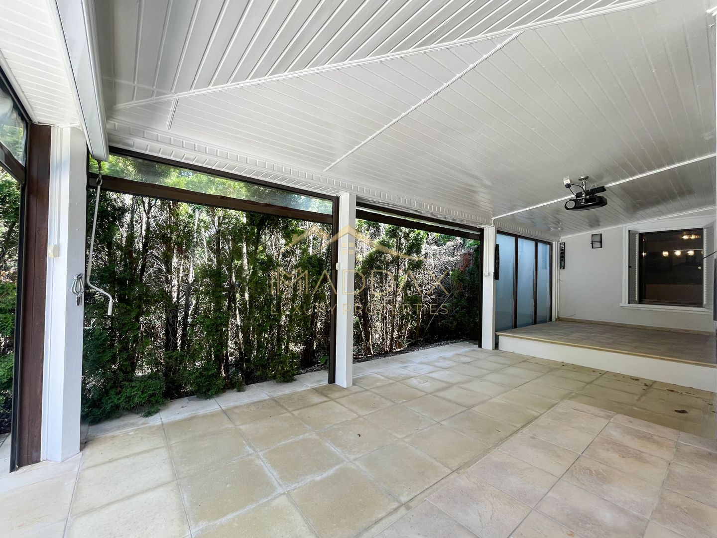 Amazing 6 Rooms Villa // Private Pool // 4 Parking Place / Erou Iancu Nicolae - Poză 7