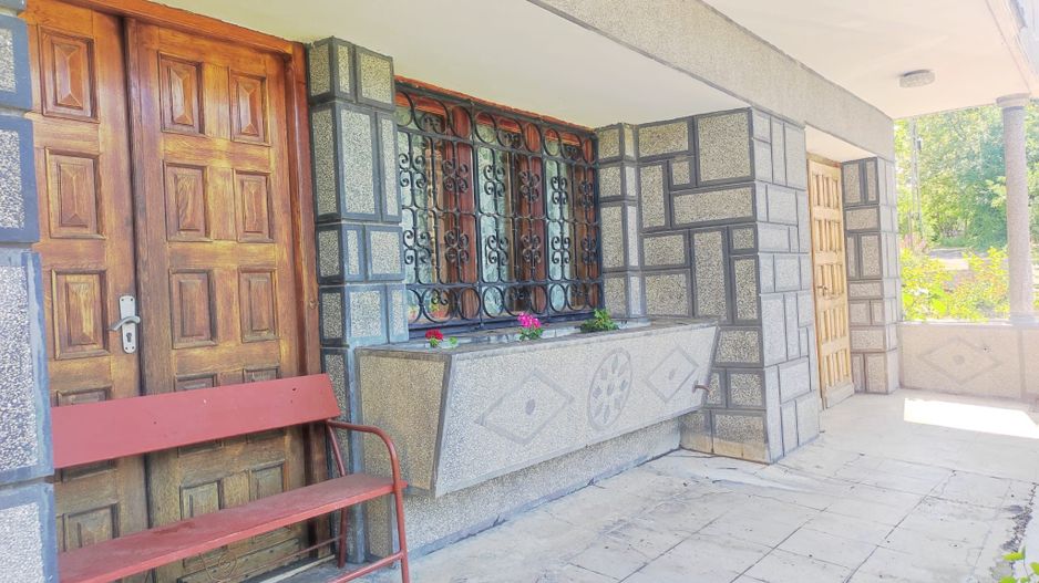 Casa zona dealuri - Poză 3