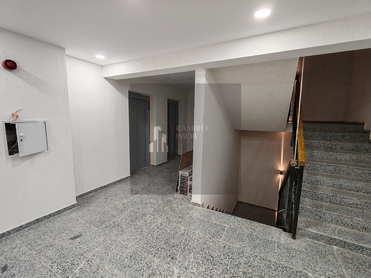 GARSONIERA BIRUINTEI 81, METROU BERCENI, CENTRALA, TVA INCLUS - Poză 9