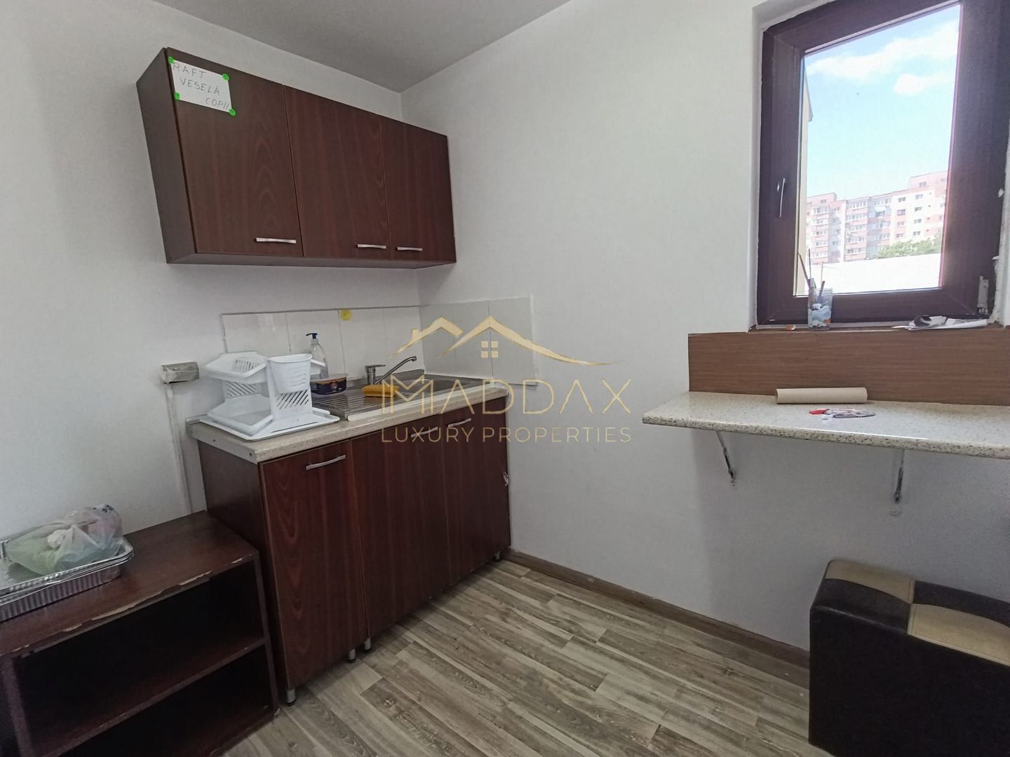Vila cu 5 camere *276mp* // Zona Rahova - Poză 14