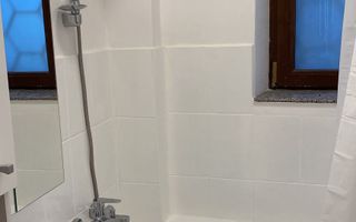 Apartament 2 camere decomandat, parter, central, cu garaj si parcare inclus - Iasi - Poză 8