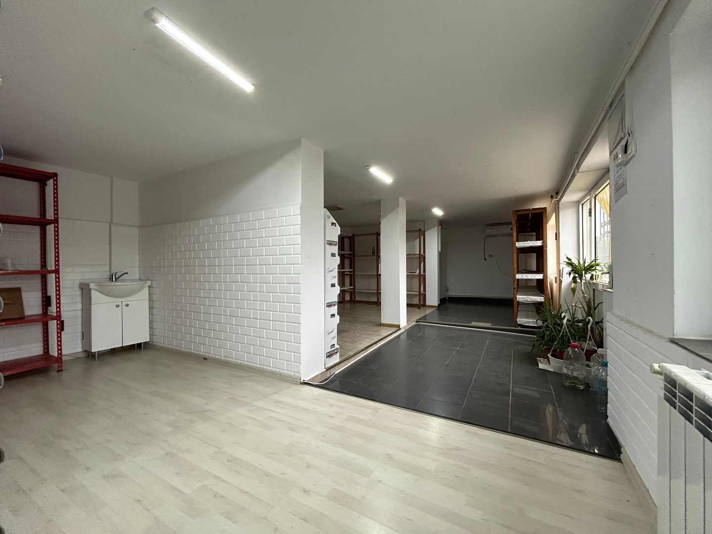 Casa P+1 din BCA ideala pentru o familie antreprenoare – Pecineaga - Poză 14