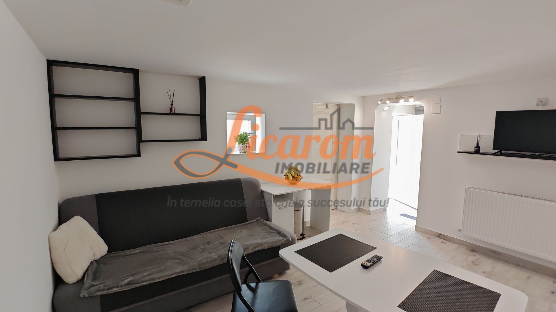 Casa 3 camere individuala SanpetrU,mobilata si utilata,128900 euro. - Poză 2