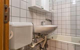 Garsoniera decomandata lăngă Avantgarden Bartolomeu - Poză 4