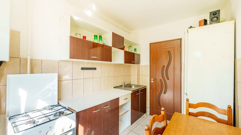 Apartament cu 3 camere de închiriat Vlaicu - Poză 6