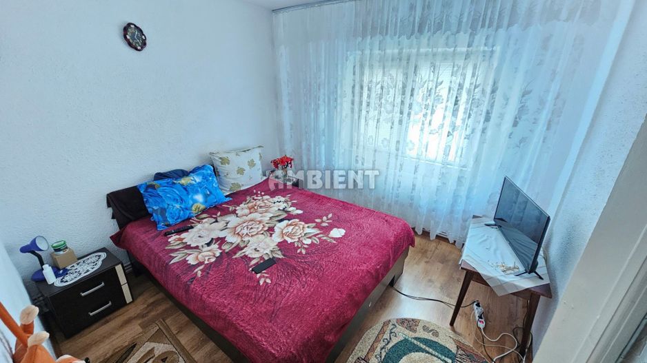 Apartament 3 camere, decomandate, zona Cartier; - Poză 5