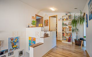 Viluta cocheta cu curte frumoasa in Mamaia Sat! - Poză 14