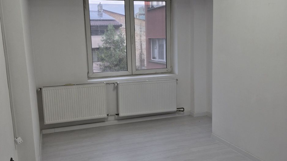 De vânzare Vilă individuala 11 camere curte proprie Parcul Carol - Poză 25