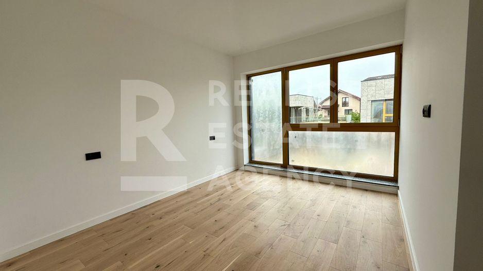 Vilă sustenabilă - panouri fotovoltaice, pompe de căldură, Pipera - Poză 9