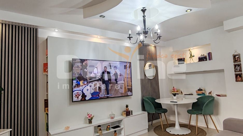 Apartament cu 3 camere, renovat și mobilat complet – Zona Gară, Vaslui - Poză 1