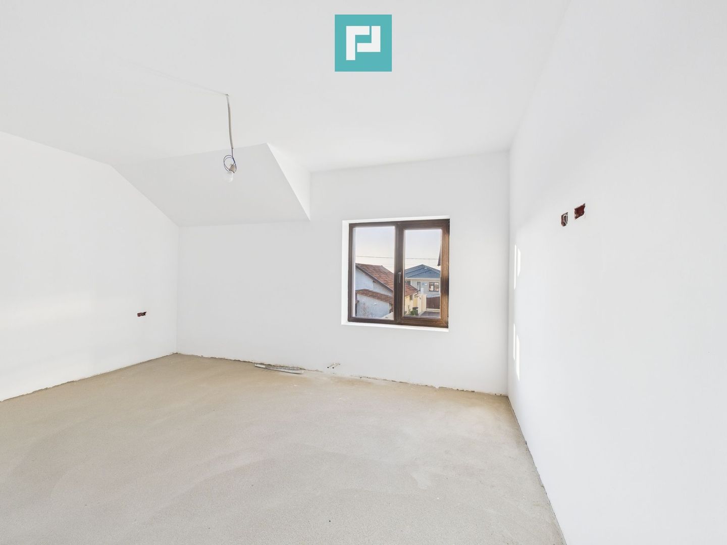 Casa cu 5 camere in Livada - Poză 22