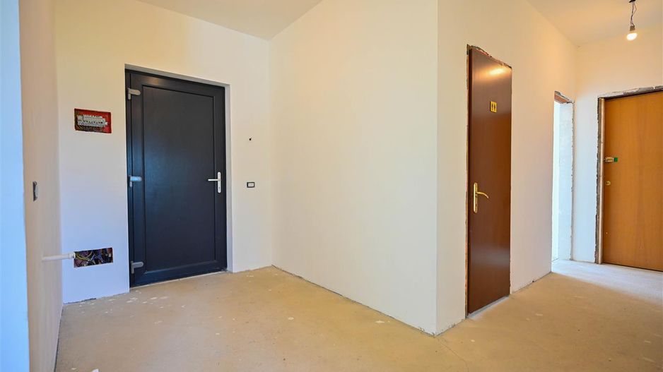 Casa personalizabila,pe un singur nivel,  pod mansardabil,pozitie cu liniste - Poză 6