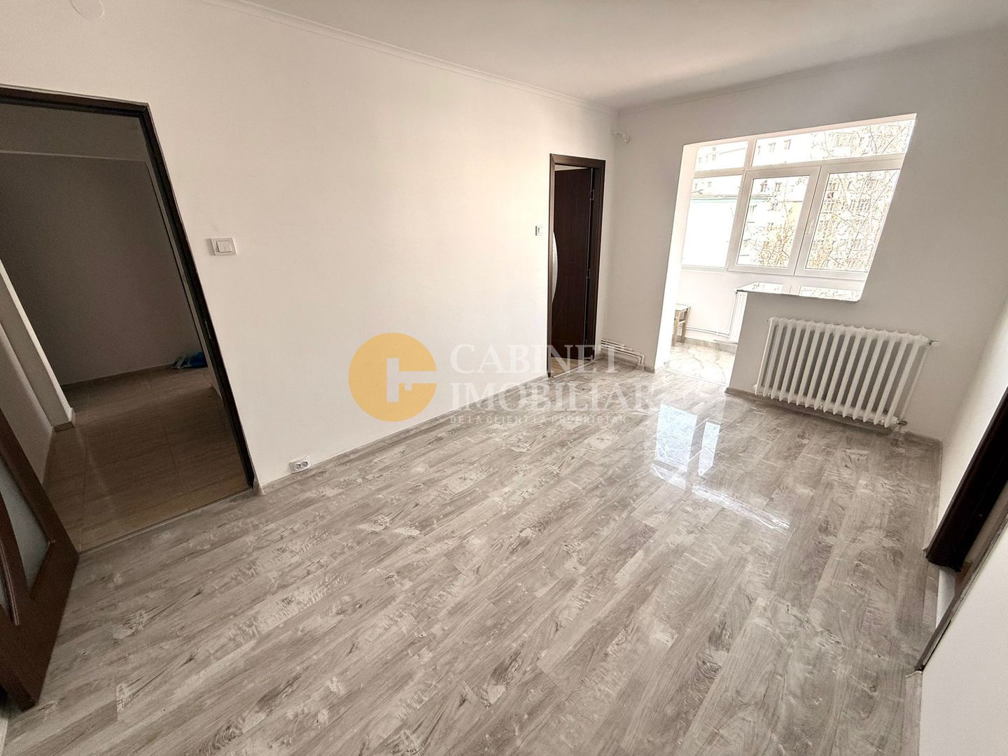 3 CAMERE - RENOVAT COMPLET- ZONA ALEXANDRU CEL BUN/ ROND 28 - Poză 1