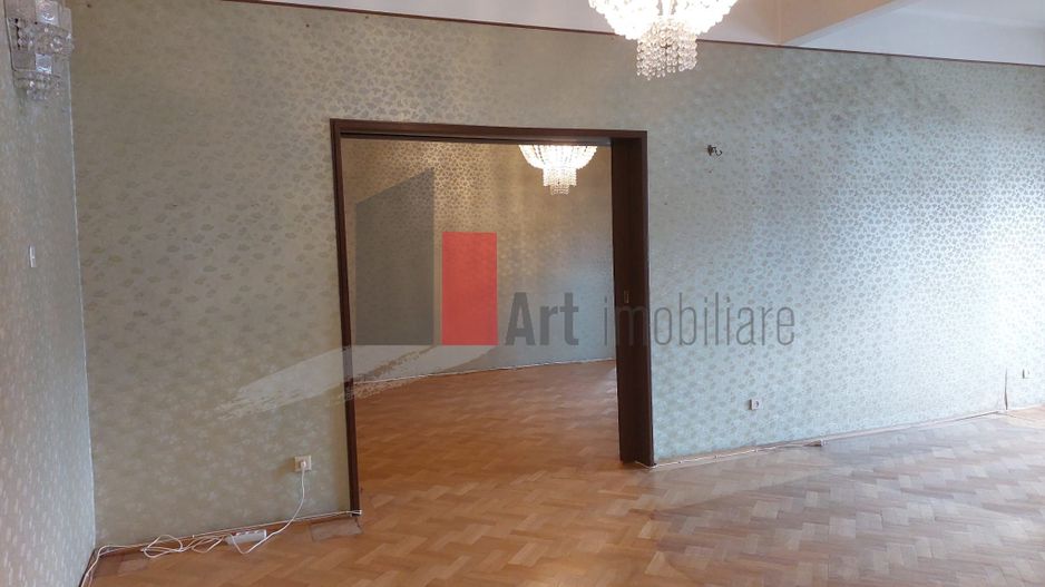 Apartamentul "BEQUEM",  180 mp suprafata totala, CONSOLIDAT, GARAJ IN ACTE, BOXE - Poză 7