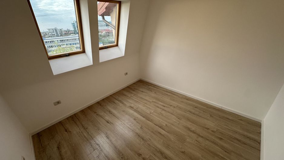 Apartament 1 camera la Mansarda zona Bucovinei - Poză 8