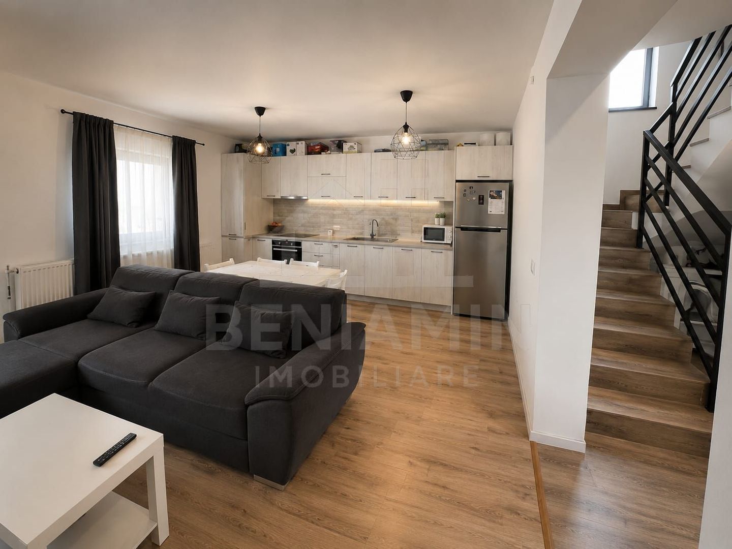 Casa moderna Parter plus Etaj - Zona Damila - Poză 5