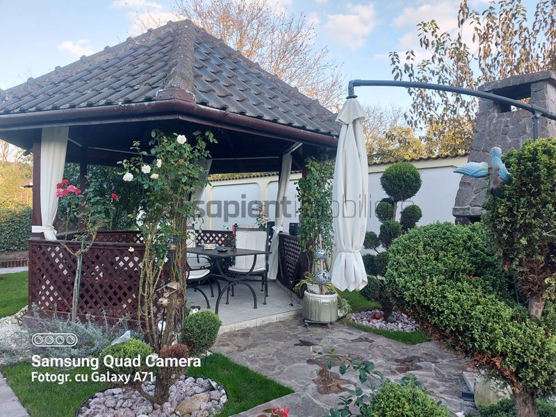 Casa lux cu 5 camere in Rontau - Poză 30