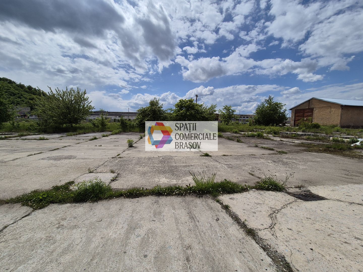 Platforma betonata de inchiriat Brașov - 1000 mp - Poză 1