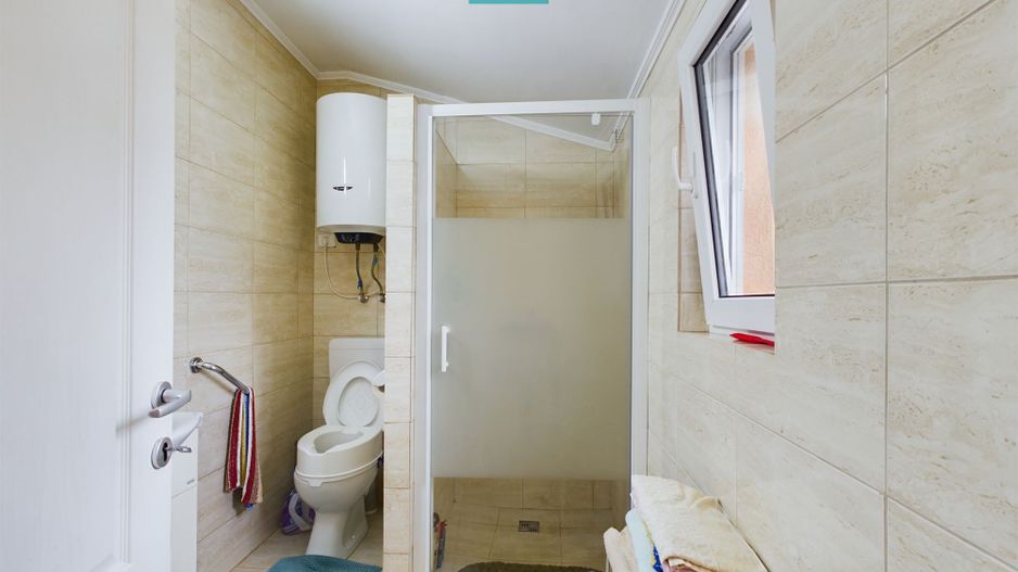 Casă cochetă de vânzare cu 3 camere în zona Gai - Poză 32