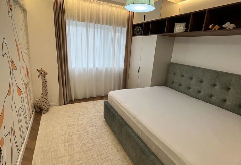 Inchiriere apartament 4 camere vedere parc - Poză 9