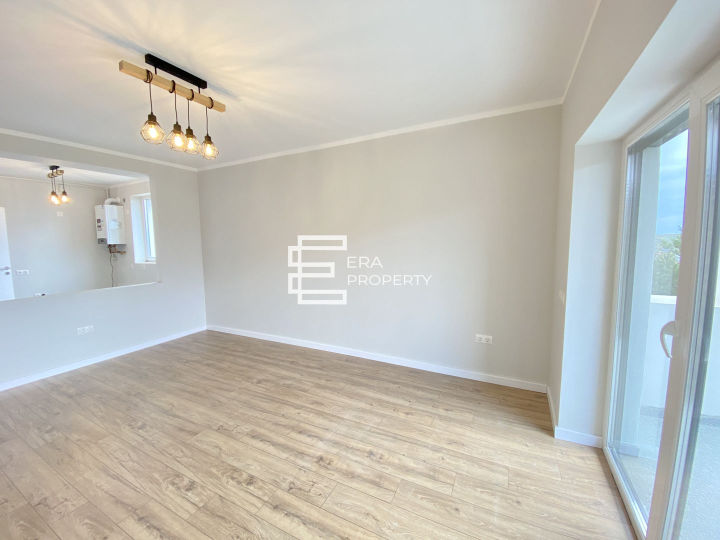 Apartament 2 camere LA CHEIE zona Aeroport Sibiu - Poză 2