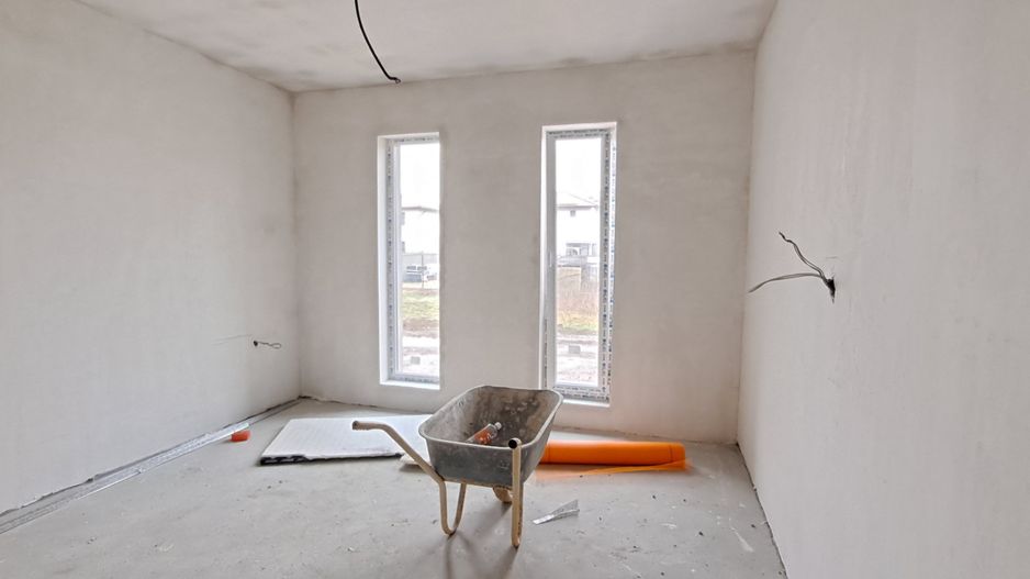 Casa individuala Dragomiresti Deal, utilitati, statii STB la 700 metri - Poză 9