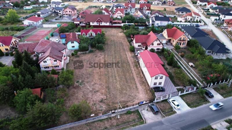 Teren intravilan in Sinmartin, intre case - Poză 2