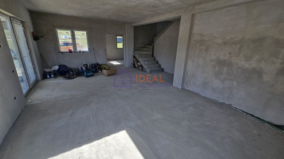 Vila Moderna cu 4 camere si 600 mp de curte, in Tocile - Poză 5