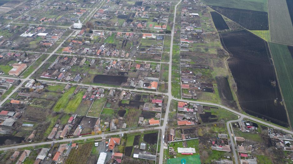 Teren intravilan in Peregu Mic - Poză 1