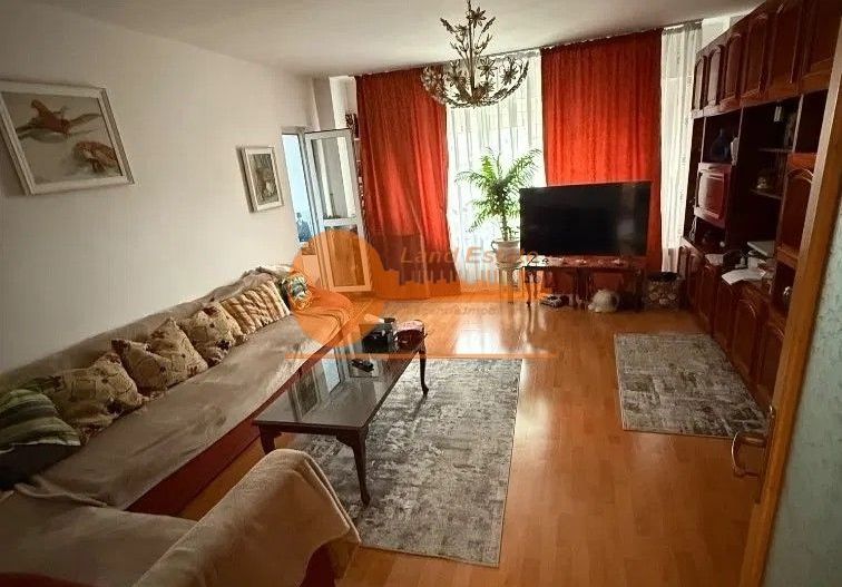 Apartament 3 camere spatios langa Metrou Pacii - Poză 1