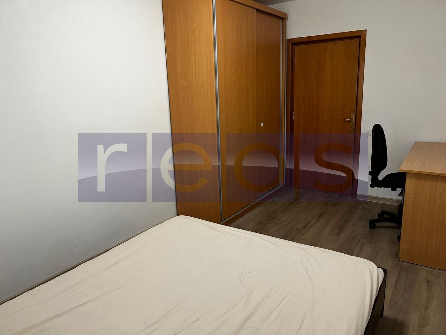 VANZARE 3 CAMERE DECOMANDAT  UNIRII - PARCARE - Poză 4